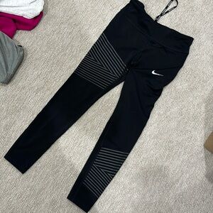 Women’s M running leggings